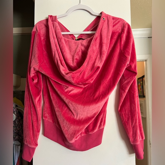 Sweatsuit! - Picture 3 of 6